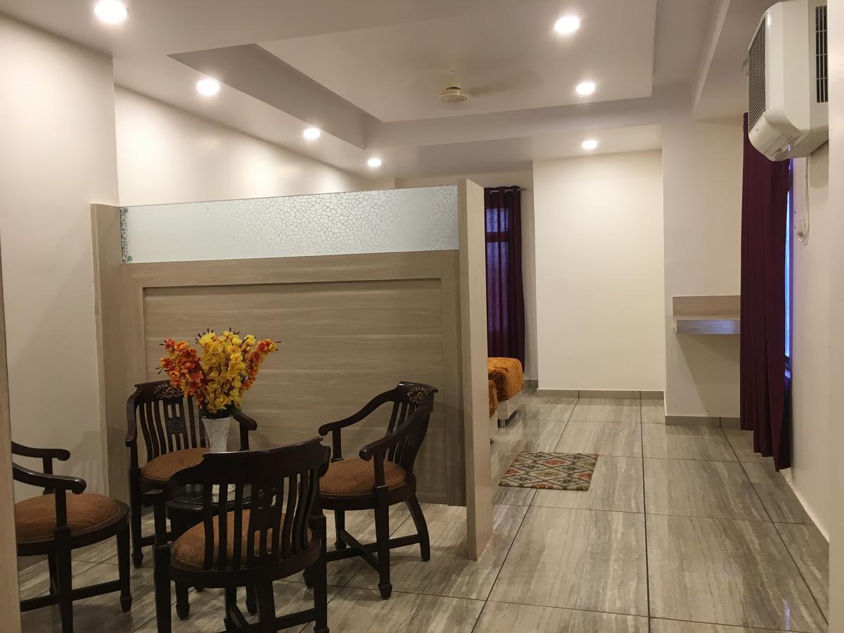 Kailash Presidency Hotel โบปาล ภายนอก รูปภาพ